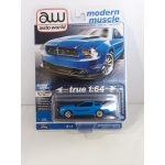 Auto World 1:64 Ford Mustang GT/CS 2012 grabber blue